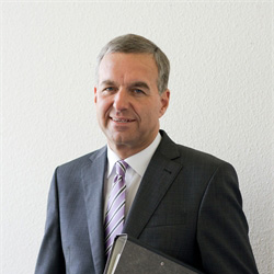  Gerd Albrecht